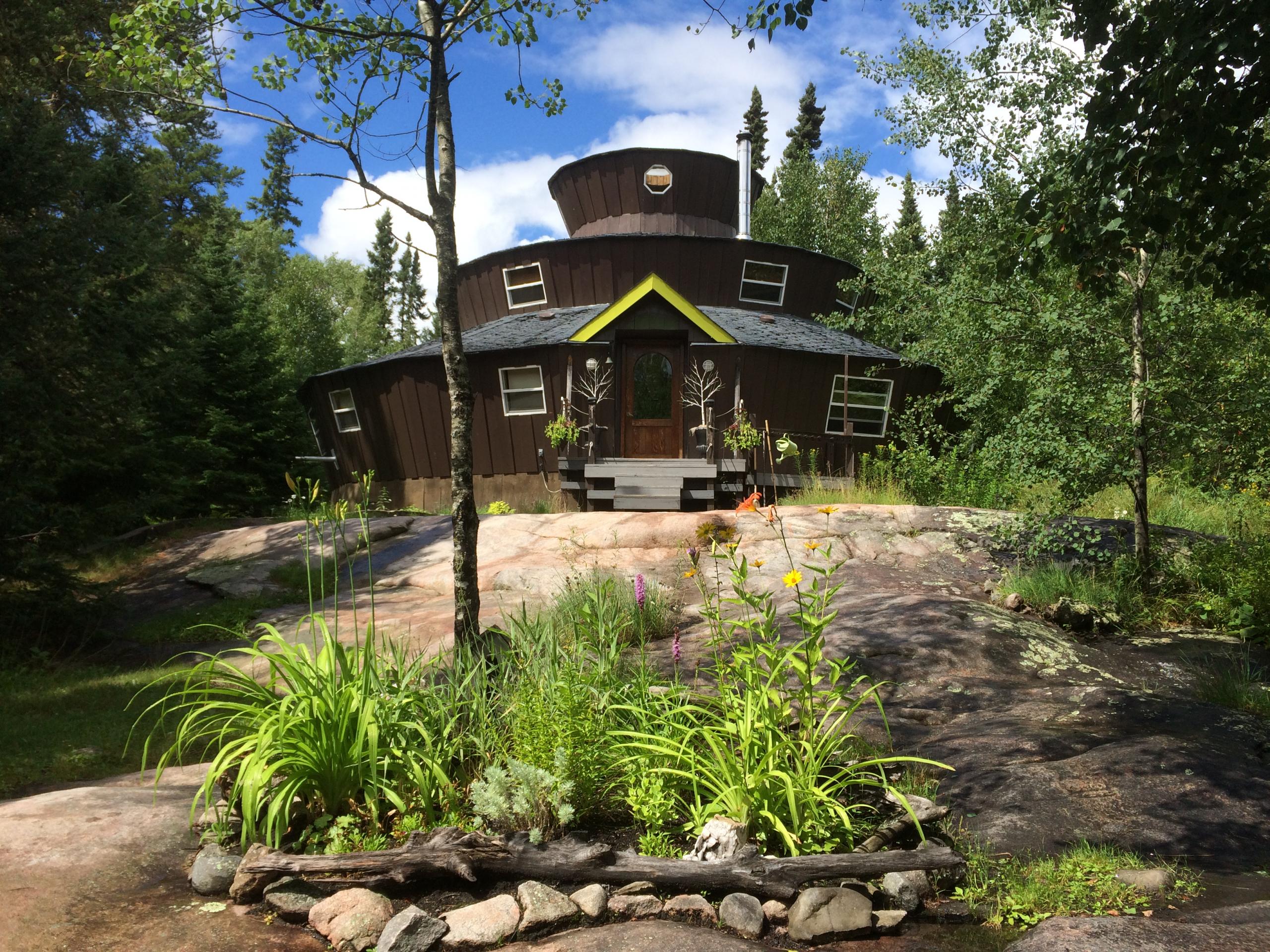 8 Unique Places To Stay In Manitoba That Look Ridiculously Cool