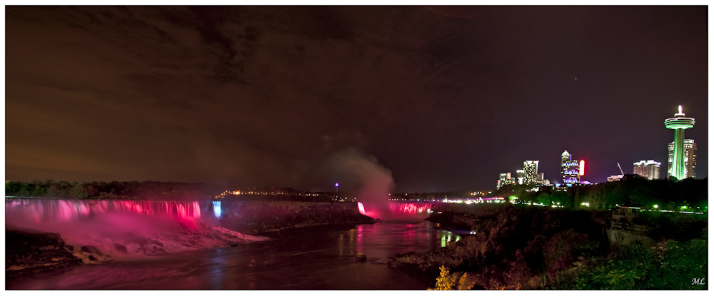 Les Chutes Niagara 
de nuit 
Octobre 
2009
