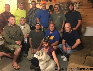 https://0901.nccdn.net/4_2/000/000/008/486/2018-fall-ontario-black-bear-hunt-wild-north-outfitters-group-3.jpg