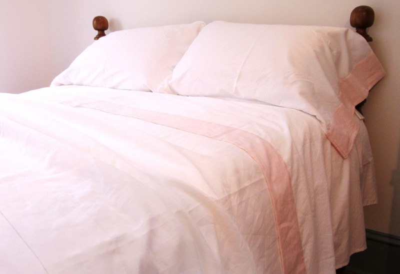 https://0901.nccdn.net/4_2/000/000/008/486/Linen_Bedding-800x549.jpg