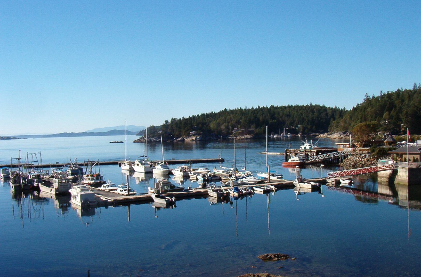 boat tours lund bc