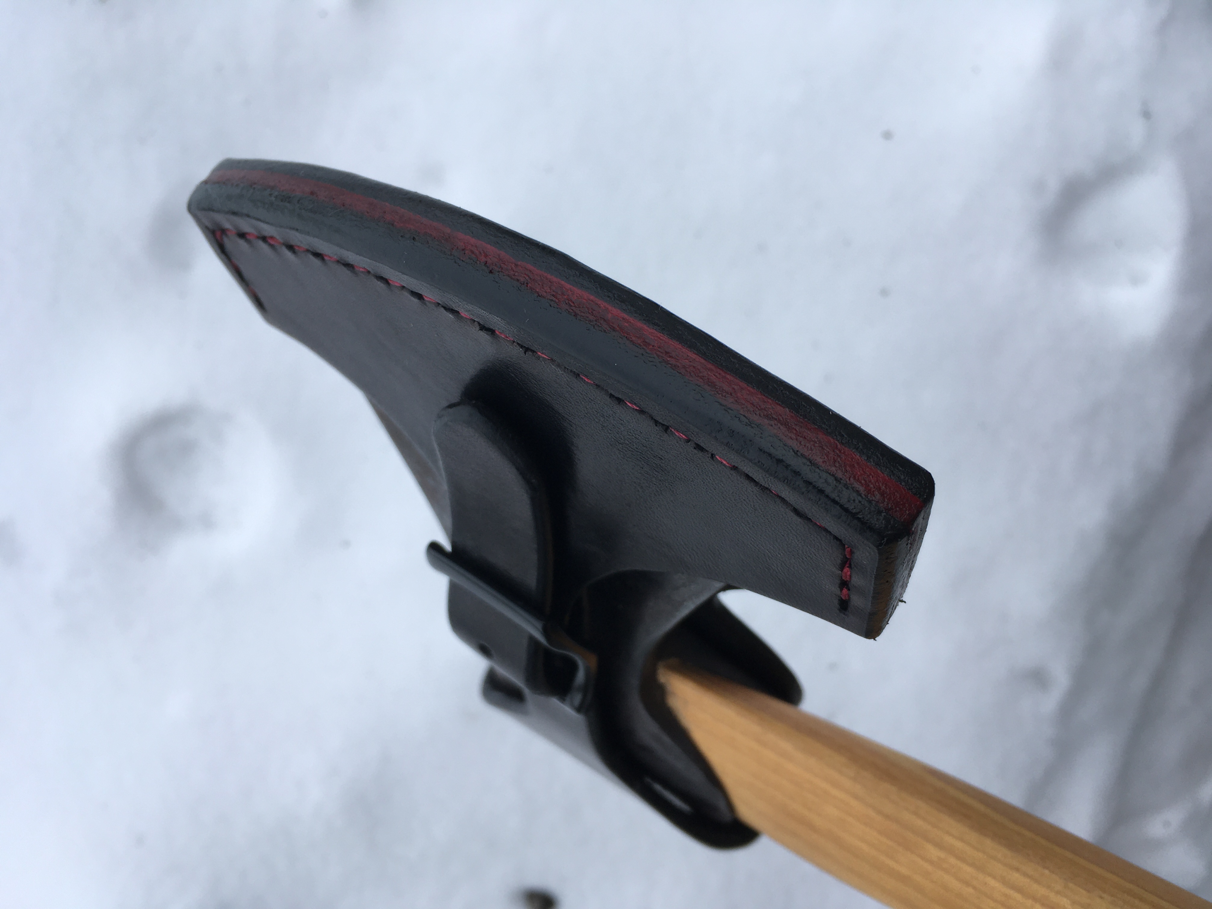 https://0901.nccdn.net/4_2/000/000/008/486/axe-sheath-red-insert.jpg