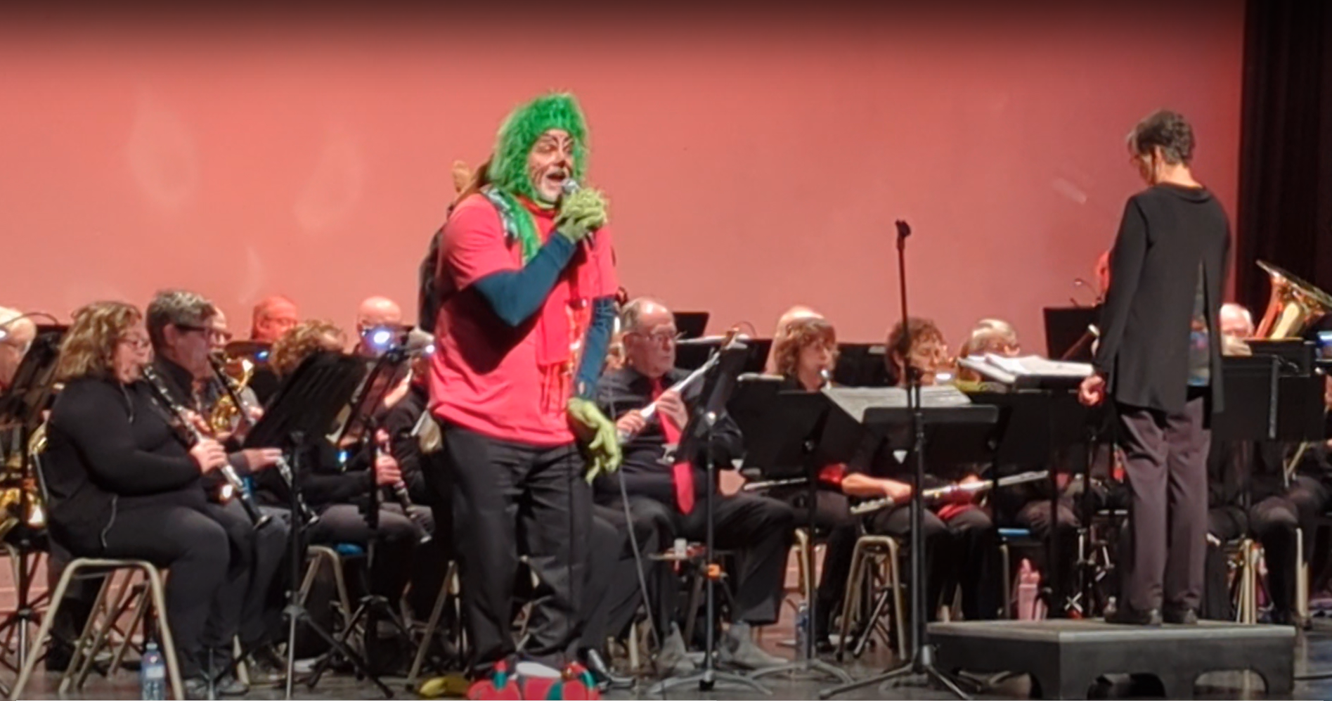 https://0901.nccdn.net/4_2/000/000/008/486/grinch--at-the-bowmanville-hospital-foundation-fundraiser-dec-13.png