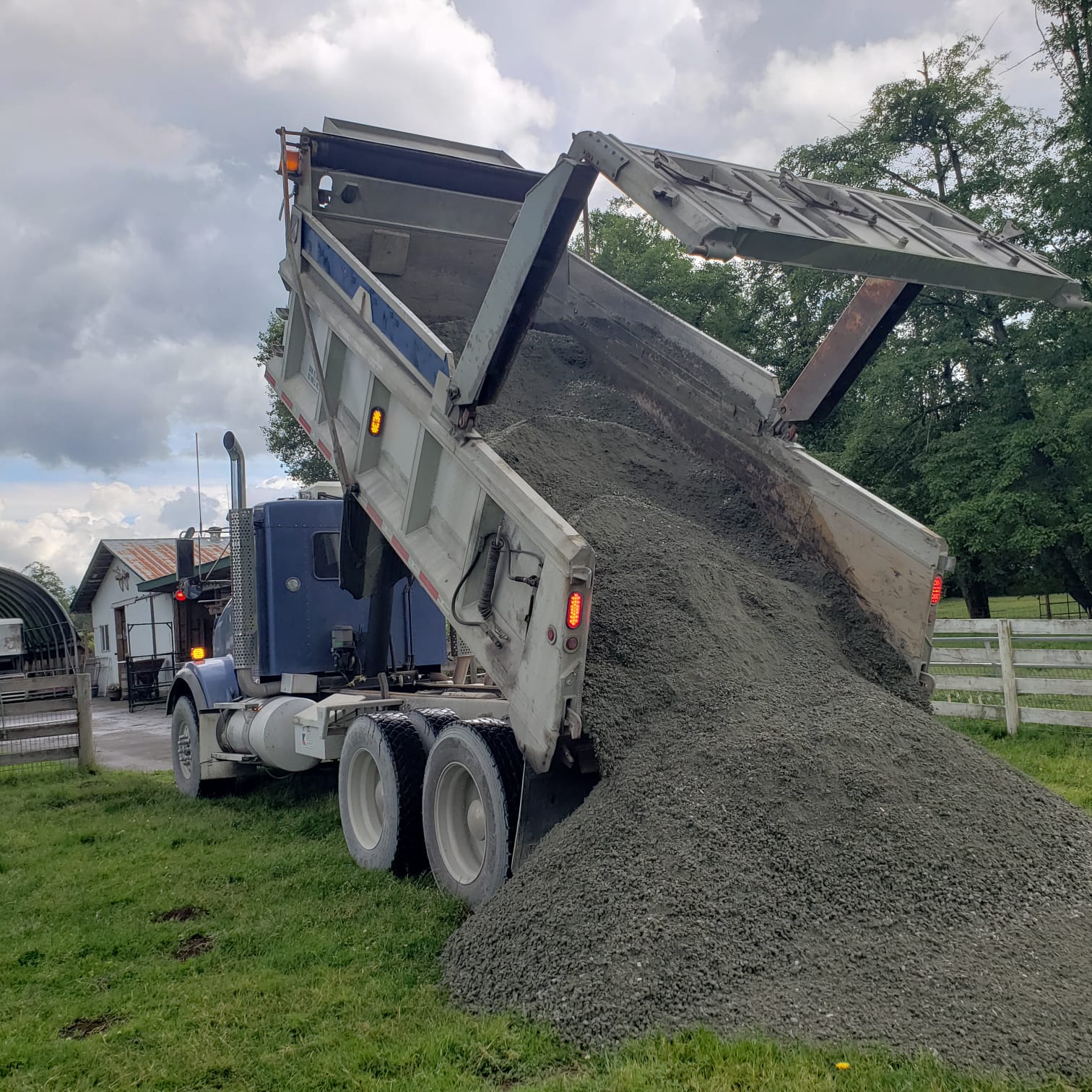 Dump Truck Unloading