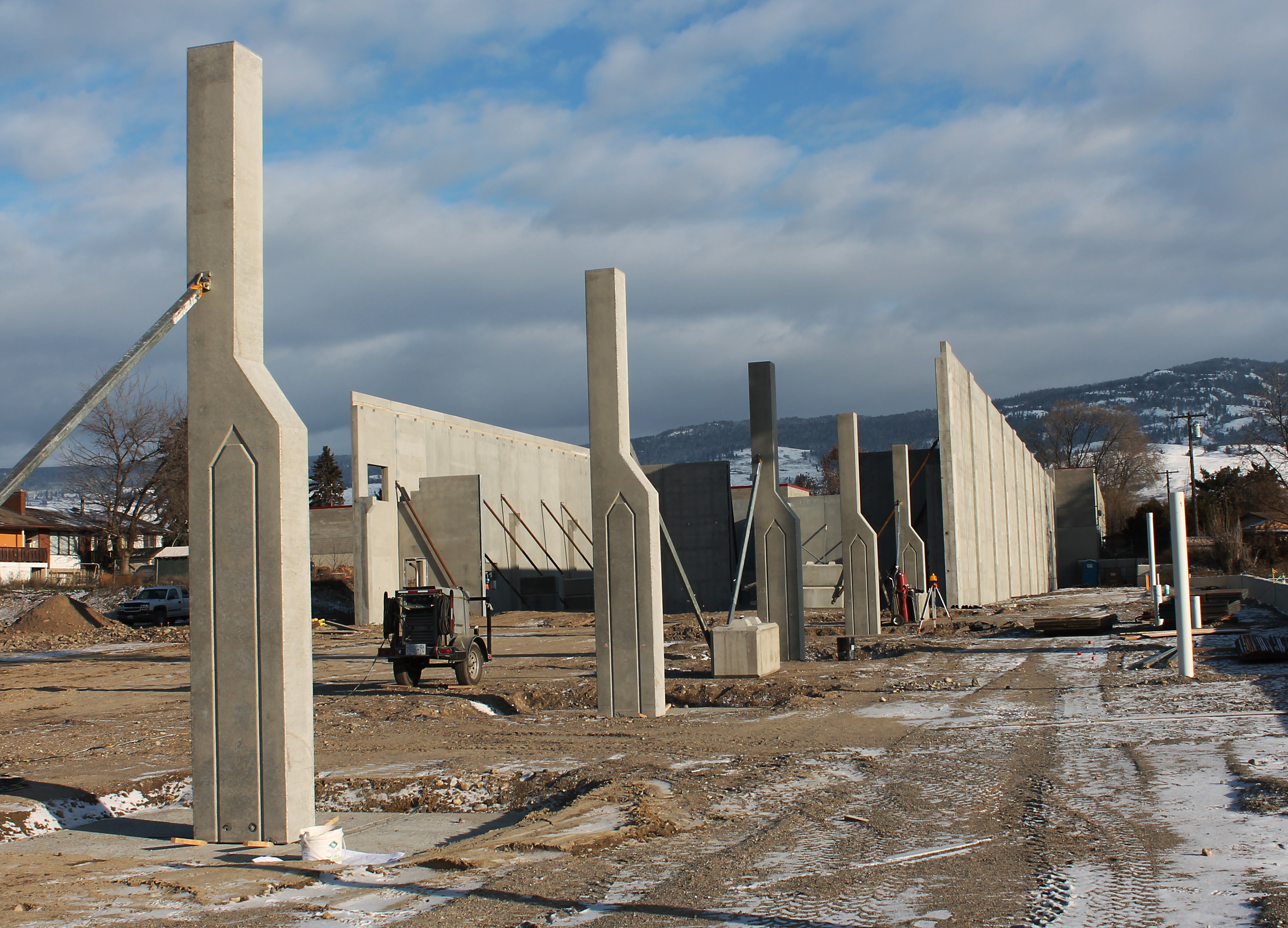 Precast crane columns