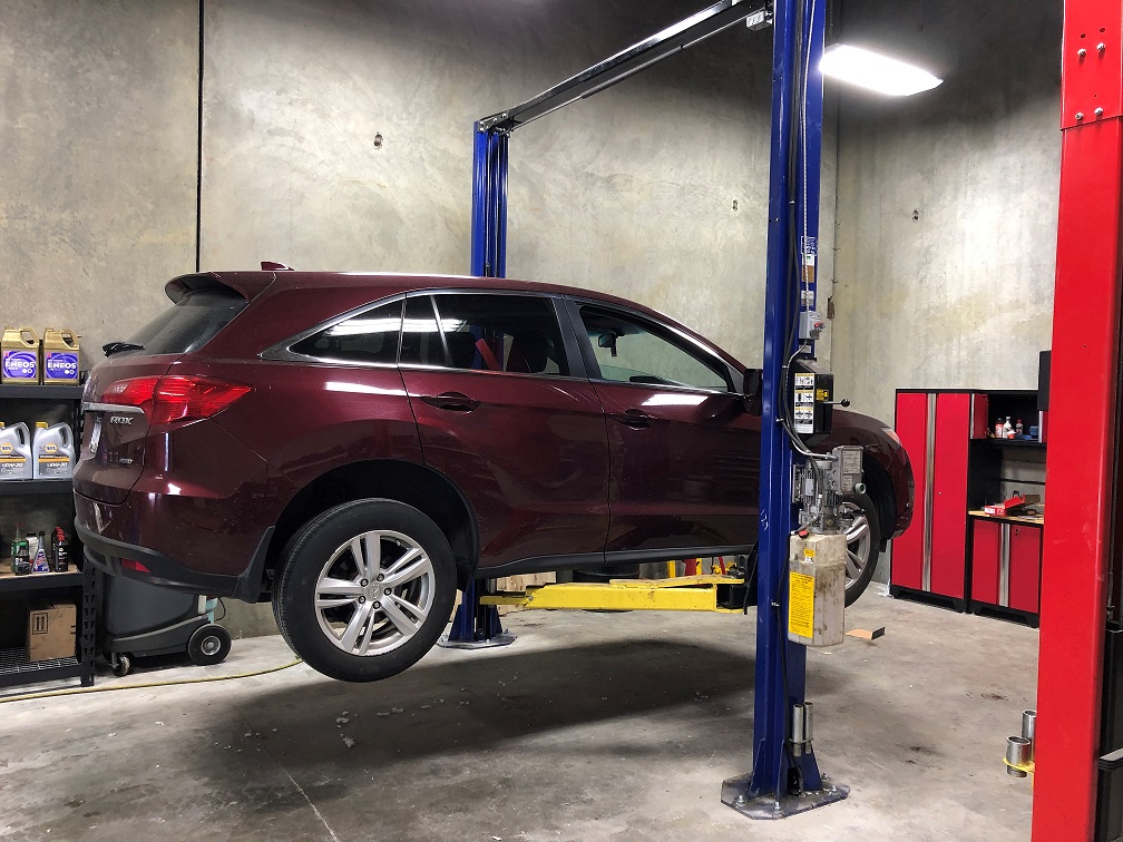 Acura RDX in for service