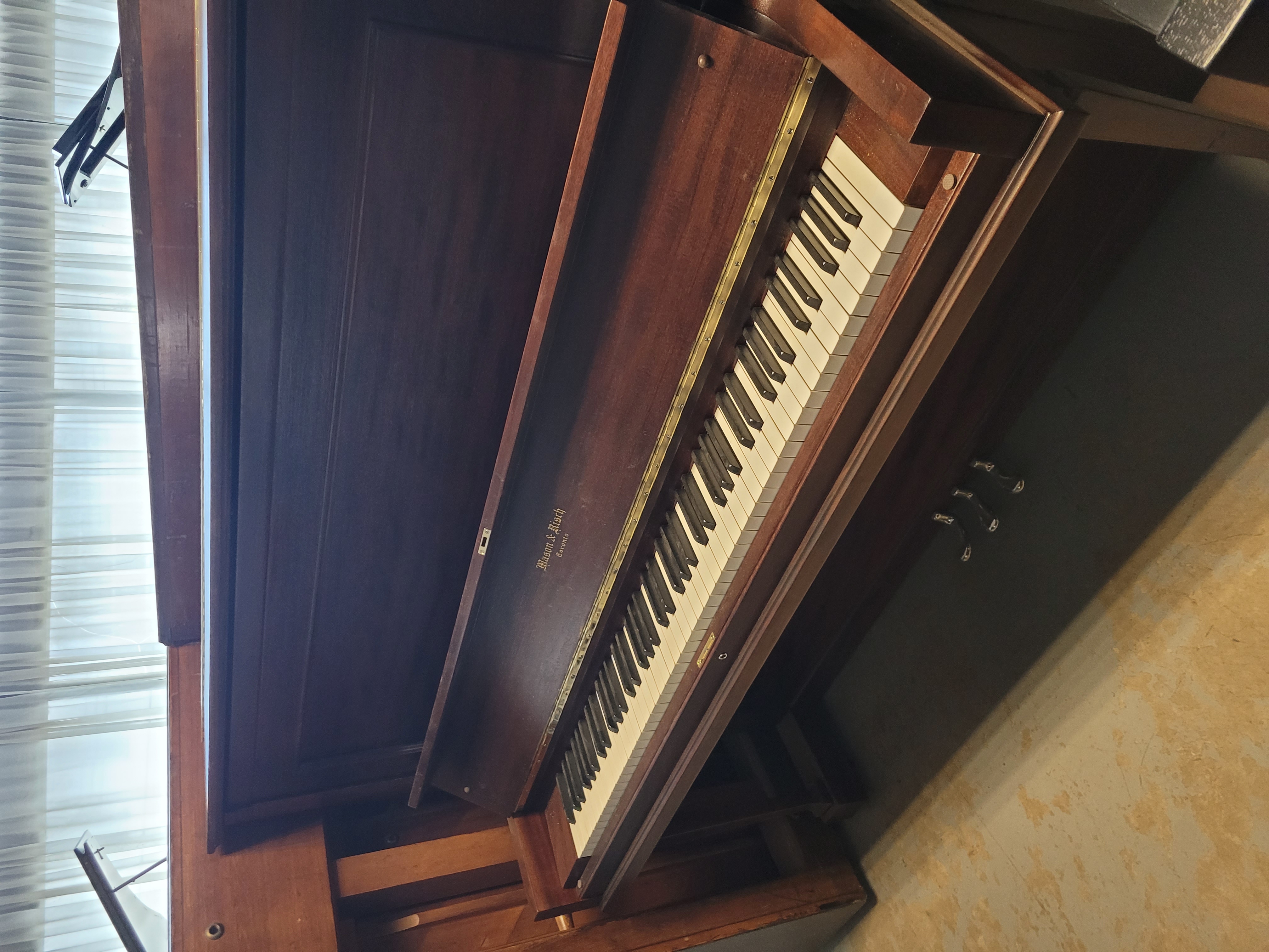 Mason and Risch 54", 1914, 2 900$