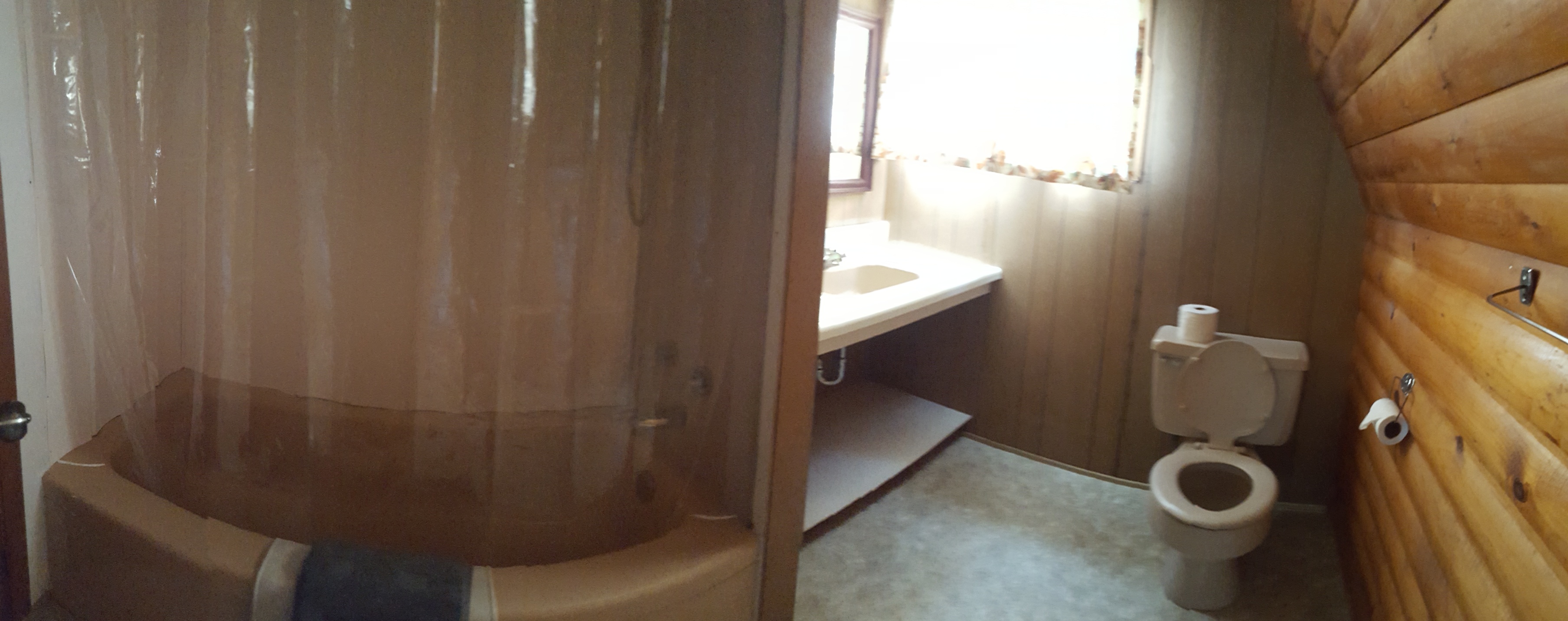 https://0901.nccdn.net/4_2/000/000/00d/f43/A-Frame---Bathroom.jpg