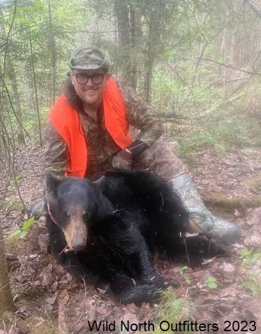 https://0901.nccdn.net/4_2/000/000/00f/745/2023-spring-ontario-black-bear-hunt-wild-north-outfitters-ryan.jpg