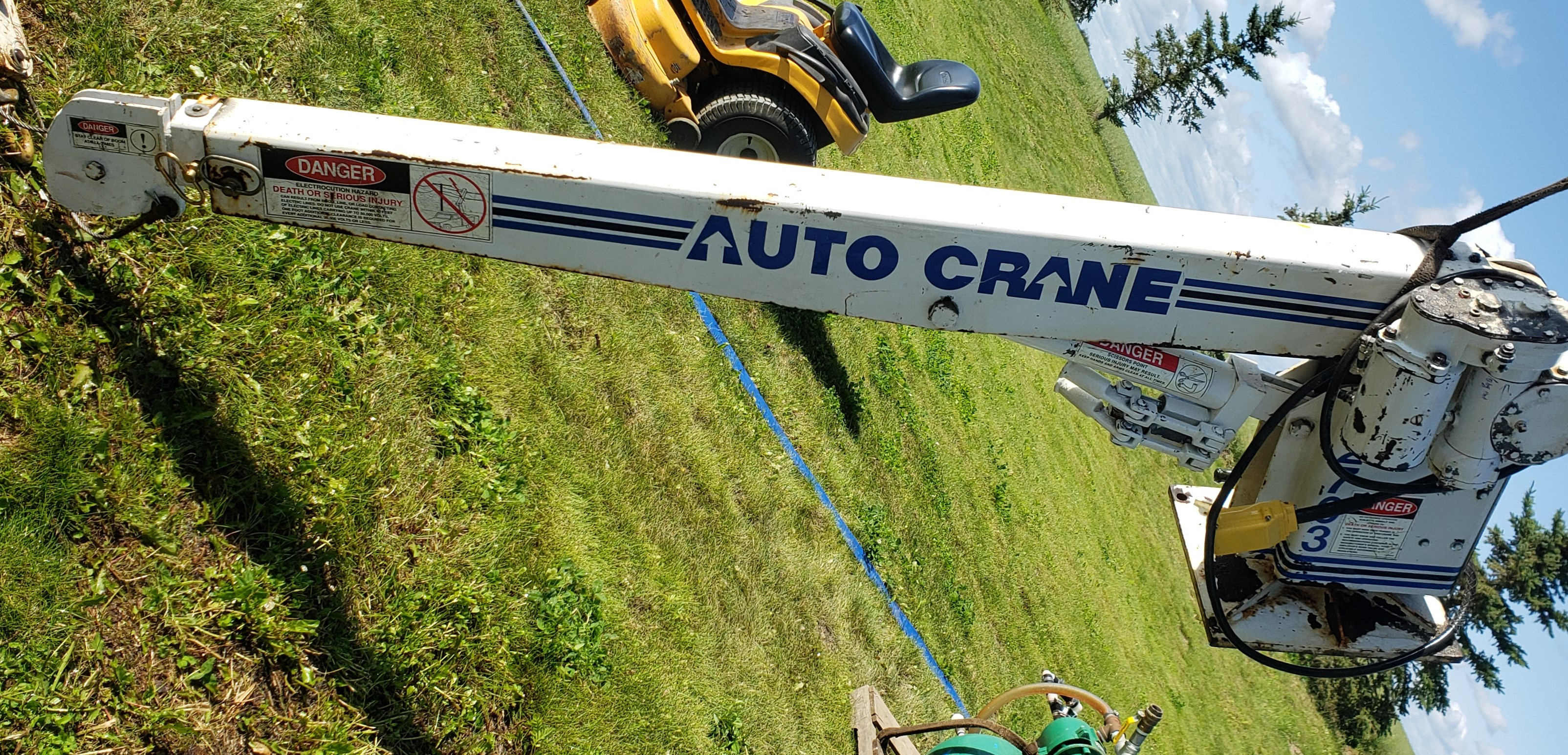 Auto Crane