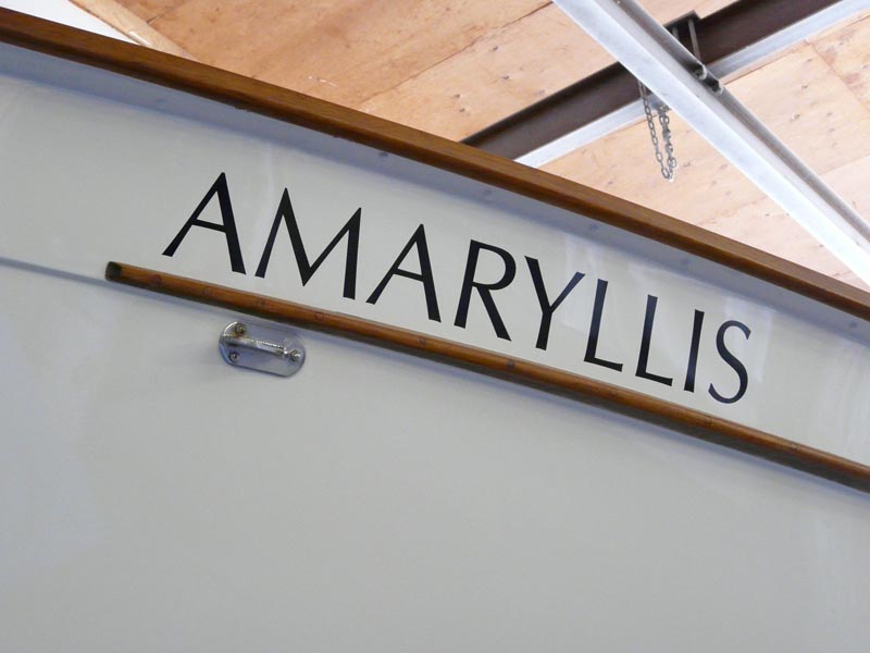 https://0901.nccdn.net/4_2/000/000/011/751/amaryllis.jpg