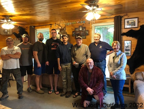 https://0901.nccdn.net/4_2/000/000/017/e75/2022-spring-ontario-black-bear-hunt-wild-north-outfitters-group.jpg