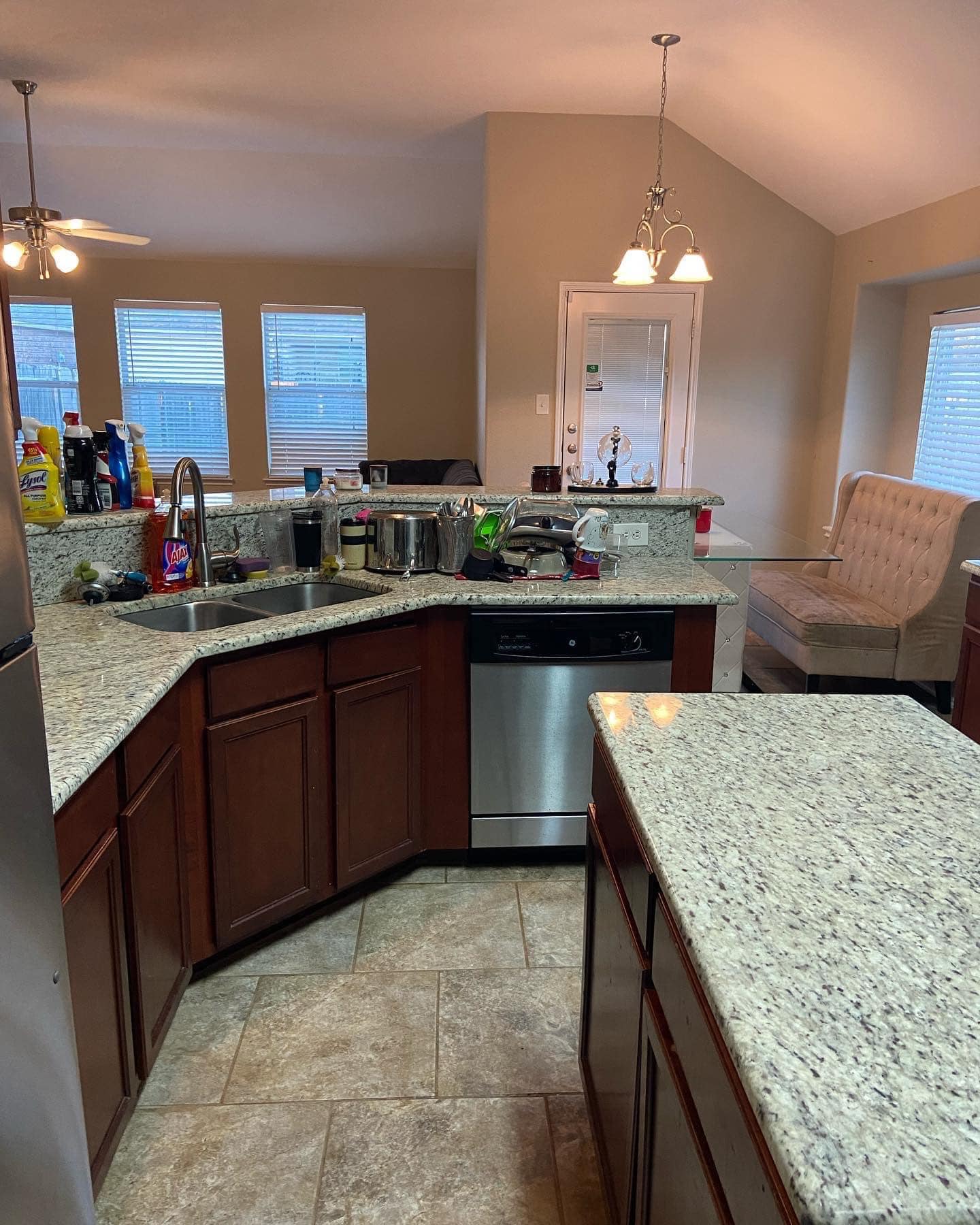 Deep clean of kitchen before