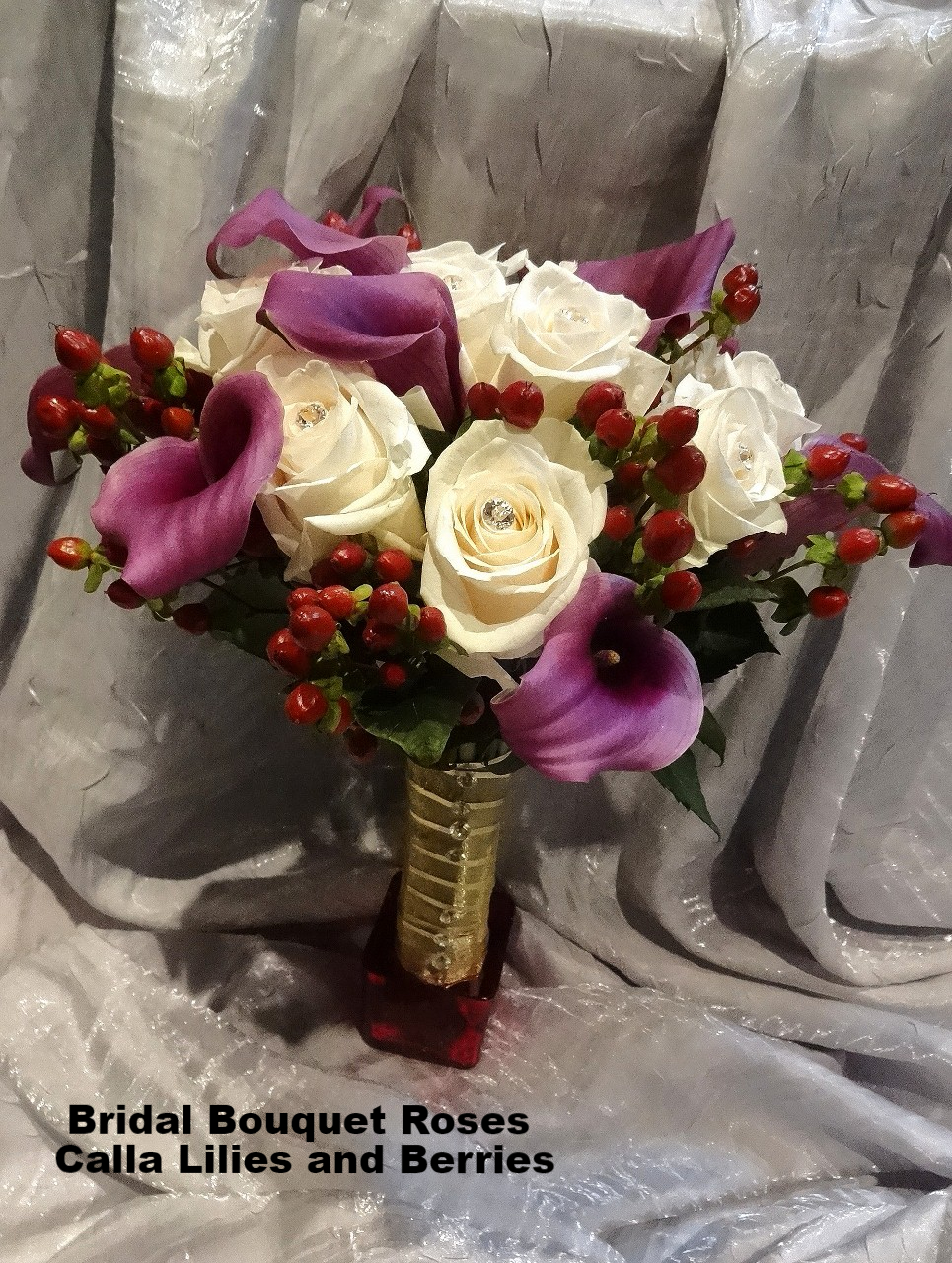 $180 Bridal Bouquet Roses /Calla Lilies /Berries 