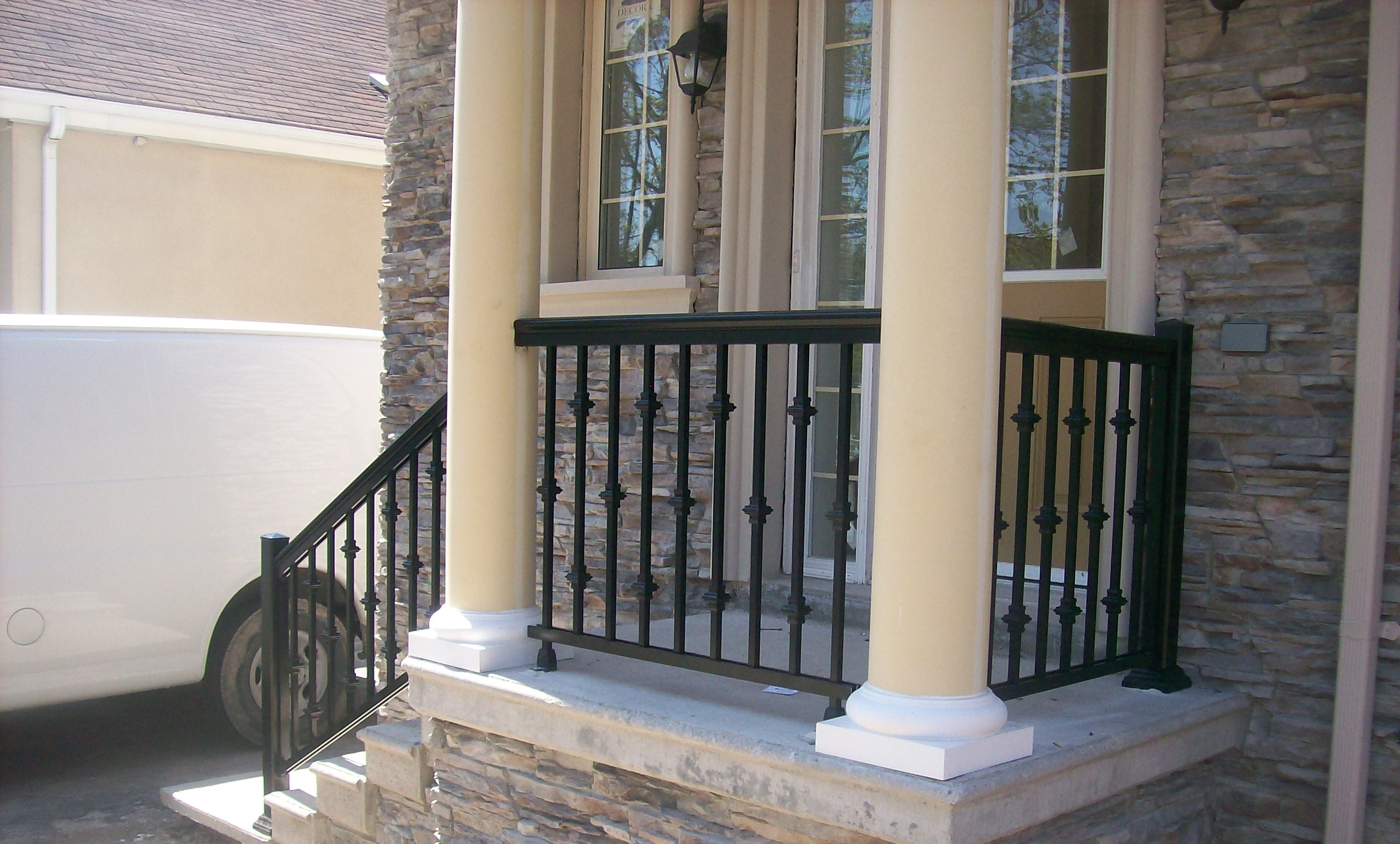 SINGLE - DOUBLE ALTERNATING DIAMONDS