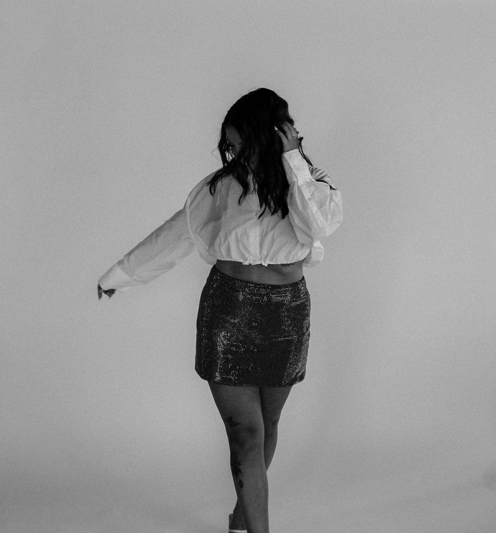 LARA
MASTER STYLIST