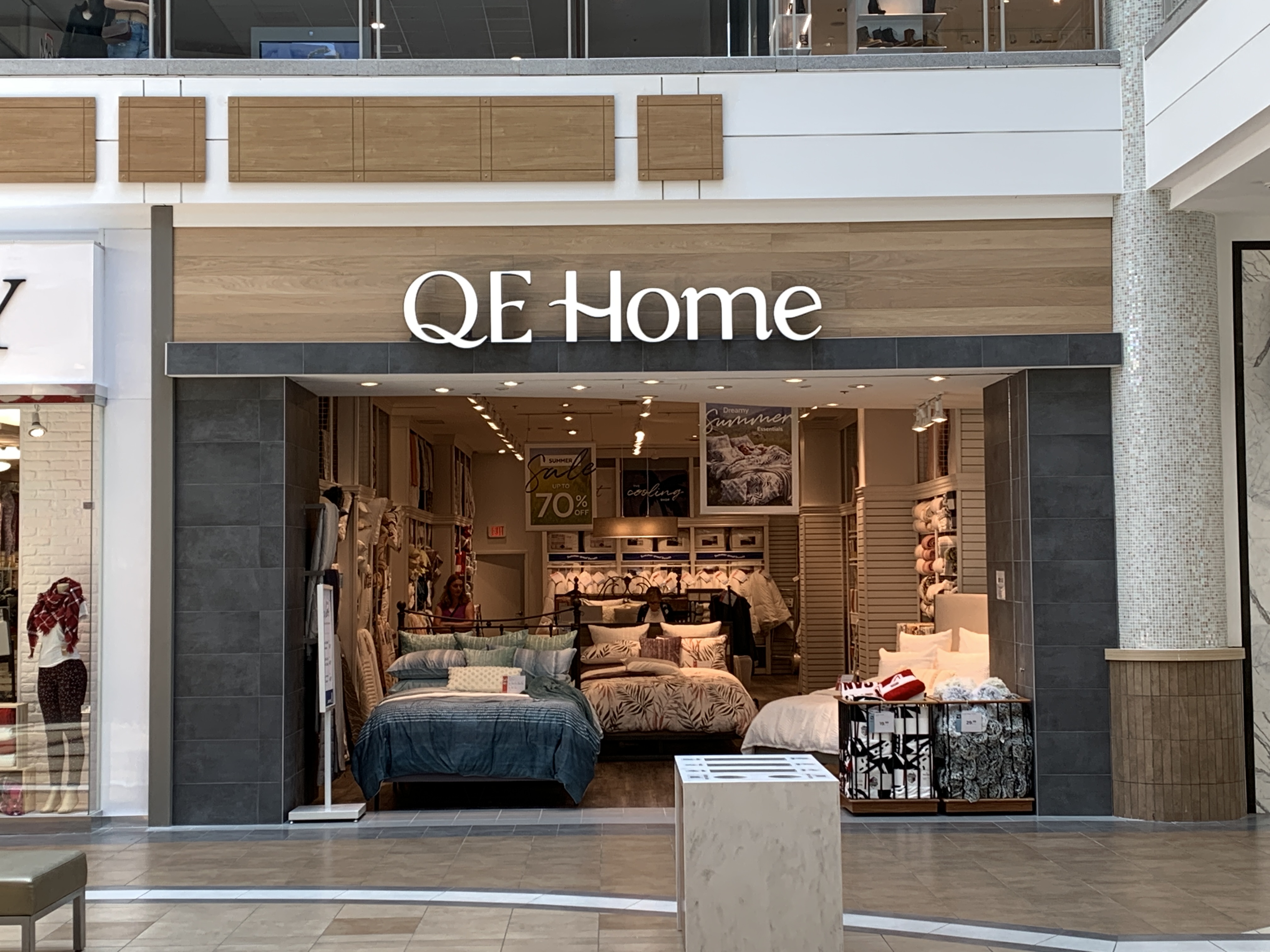 QE Home Mapleview
Shopping Centre