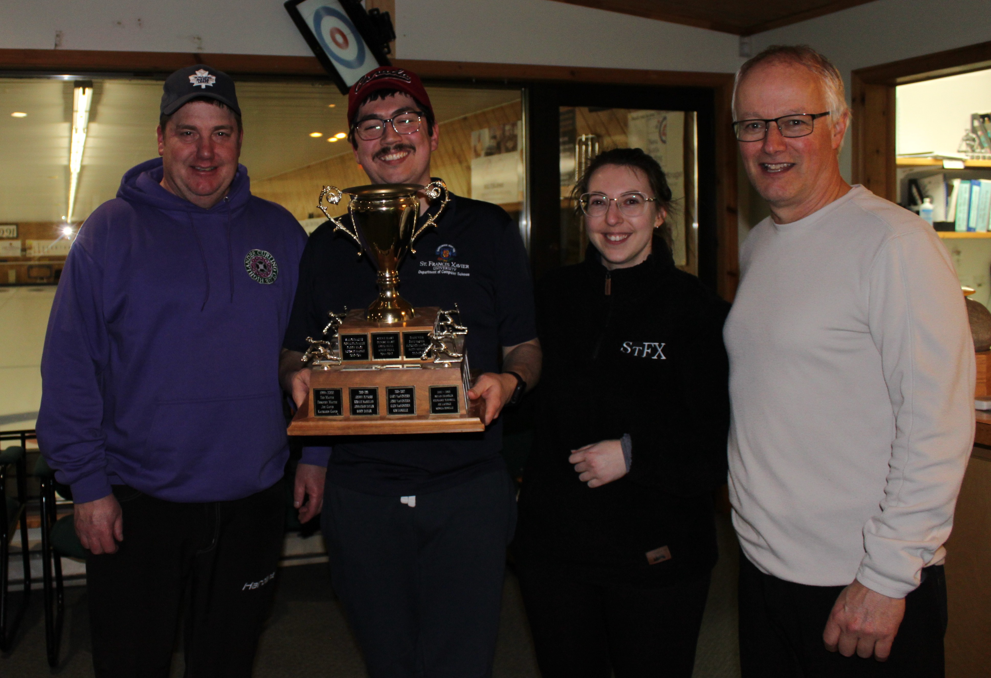 Thursday Night Mixed Division A Playoff Champions (LtoR): Eric Lumsden, Jean-Alexis Delamer, Pia Cabannes and Doug Campbell
Presented by 2021-2022 Division A Playoff Champion - Doug Campbell