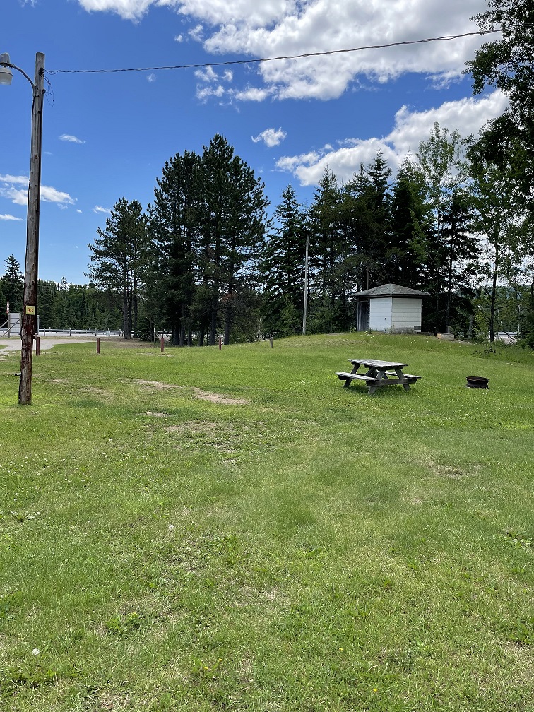 Site 33 - 30 Amp & Water - Pull Thru - Wi-Fi Access
