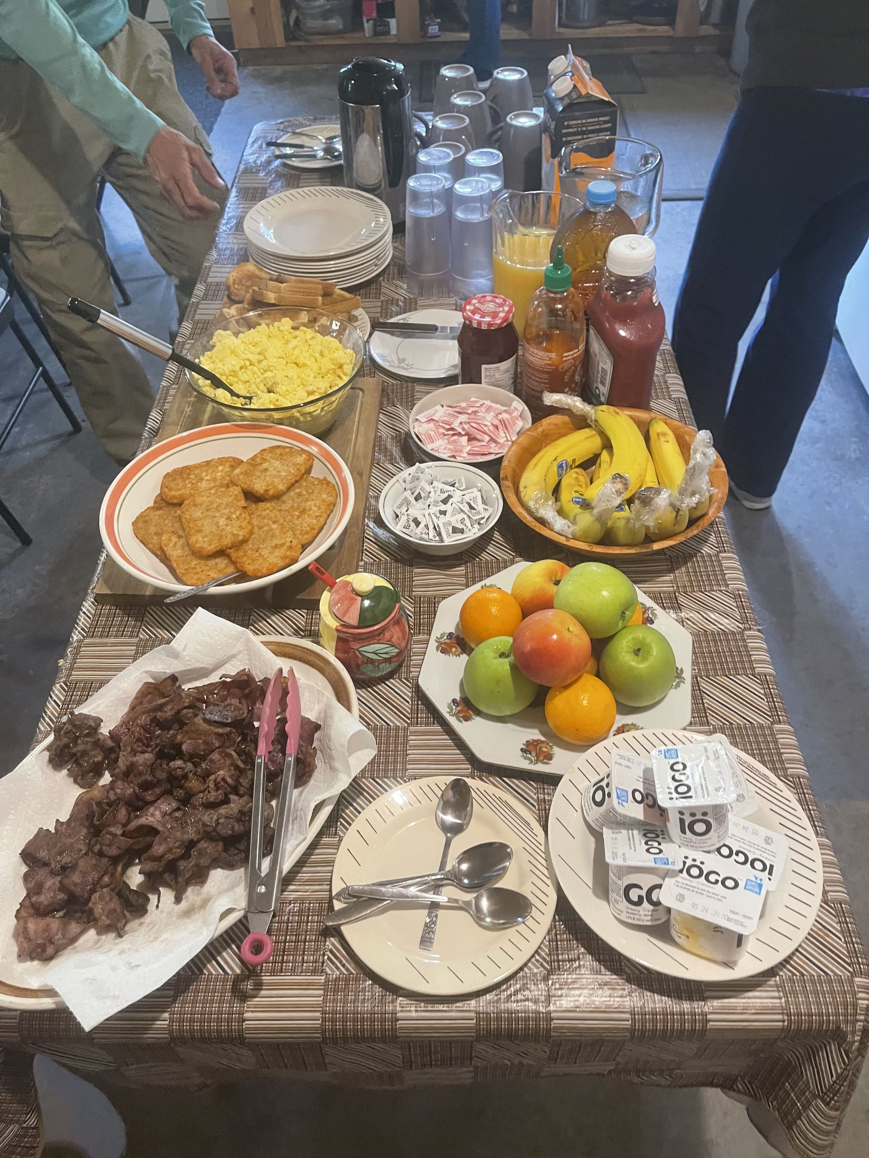 https://0901.nccdn.net/4_2/000/000/017/e75/wild-north-outfitters-home-cooked-breakfast-bacon-eggs-madawaska.jpg