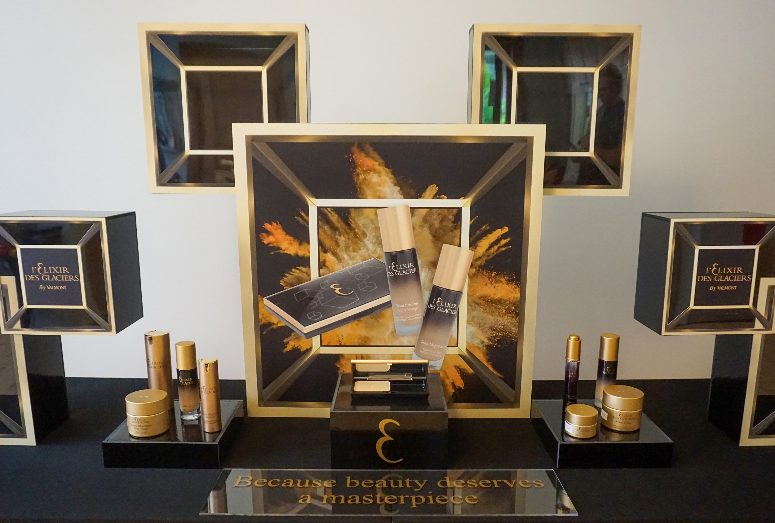 Elixir Des Glaciers by VALMONT 
design and production
Langdon Hall Country House Hotel & Spa
Cambridge, Ontario
