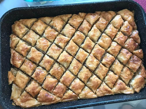 https://0901.nccdn.net/4_2/000/000/019/c2c/baklava.jpg
