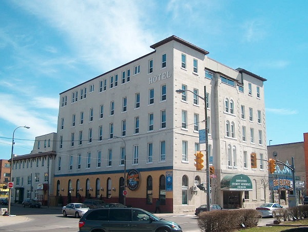 Student residence &  r etail