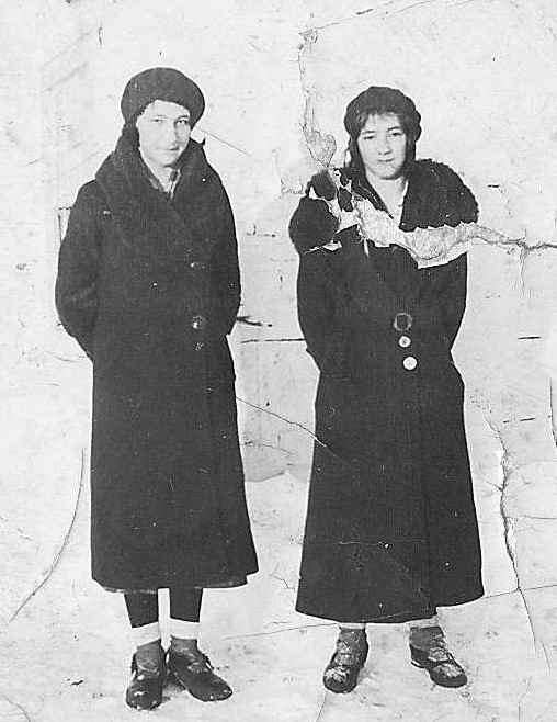 Anyone recognize these two ladies? We have no leads on who they are or where they might be.
2005.24.01 / Schartner, Bob