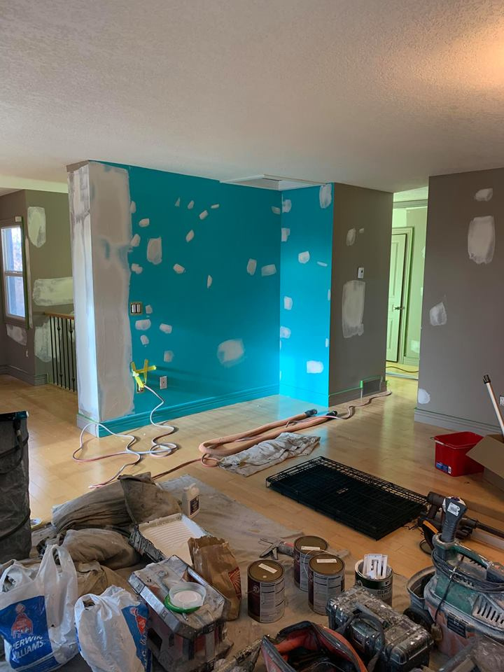 https://0901.nccdn.net/4_2/000/000/01e/20c/Calgary-Painter-Main-Before-720x960.jpg