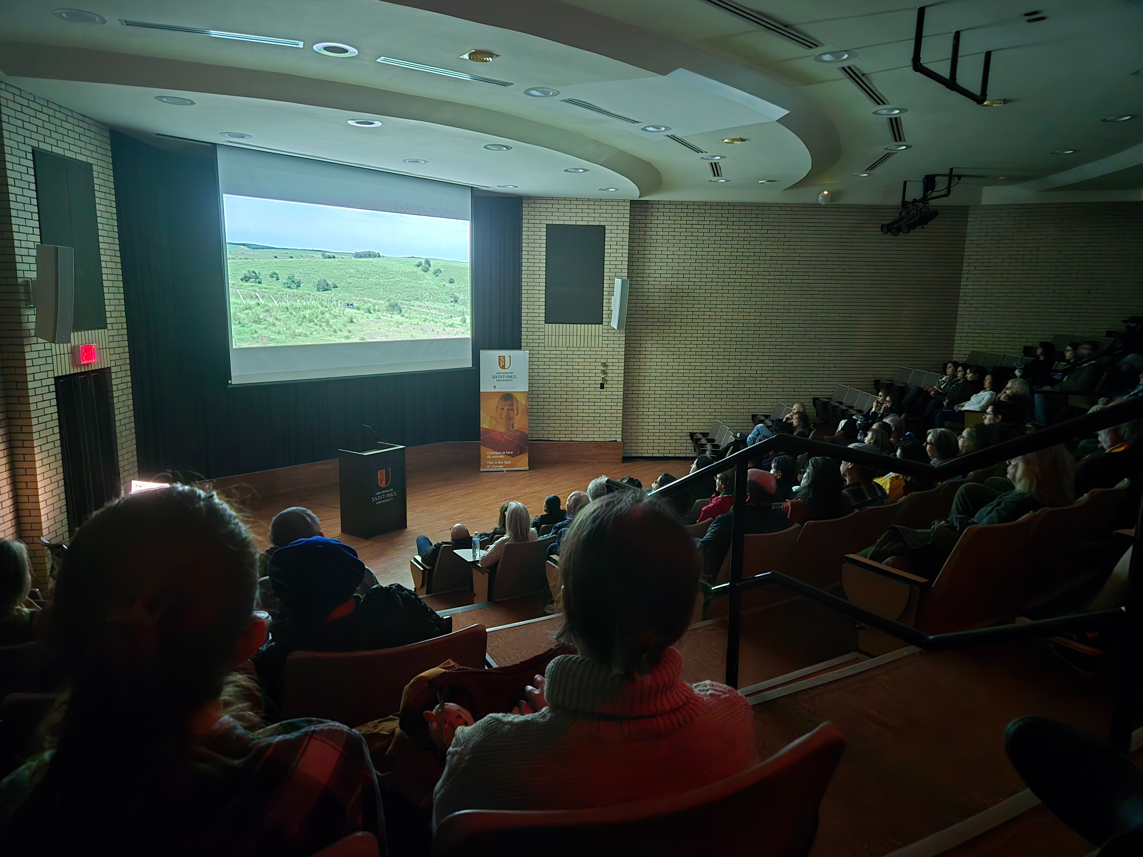 April 5, 2025 Full house and an unforgettable screening of The Employer and the Employee (El Empleado y el Patrón) at LAFF2025.