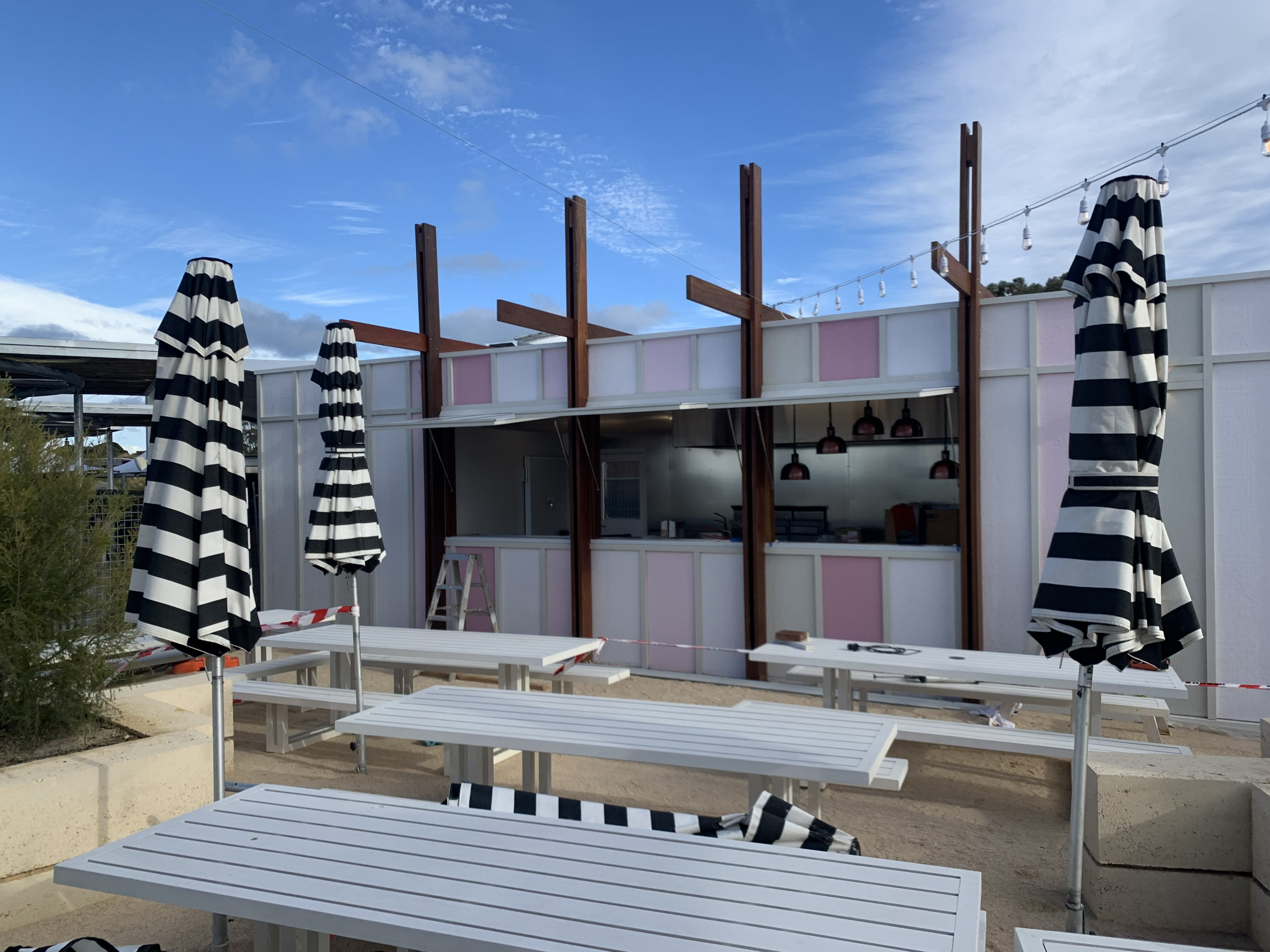 Pinky's Beach Club Rottnest Island