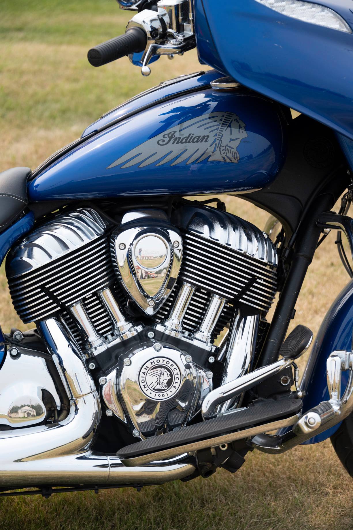 https://0901.nccdn.net/4_2/000/000/01e/20c/indian-bike.jpg