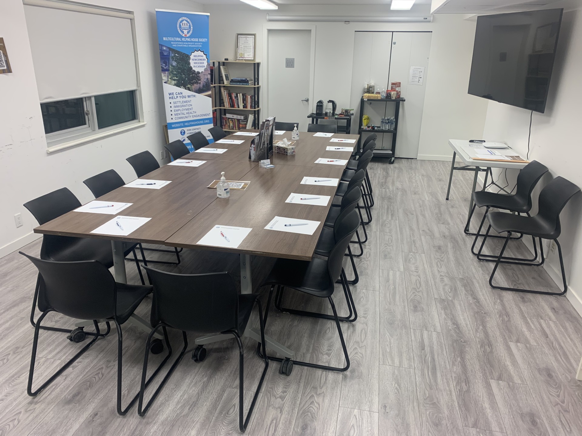 https://0901.nccdn.net/4_2/000/000/01e/20c/mhhs-training-room-2nd-flr.jpg