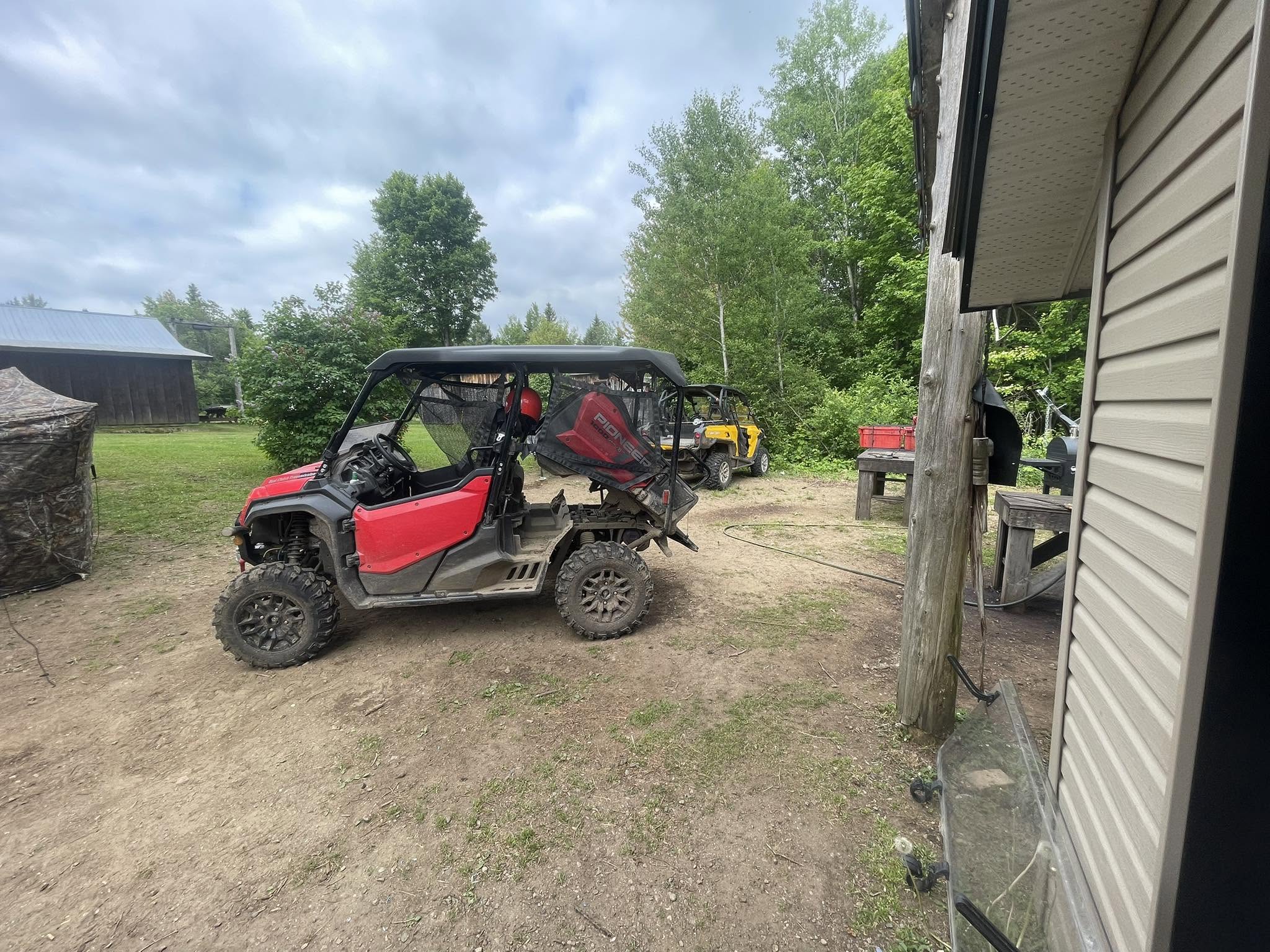 https://0901.nccdn.net/4_2/000/000/020/0be/wild-north-outfitters-hunting-camp-red-23-1000-5-madawaska-ontar.jpg