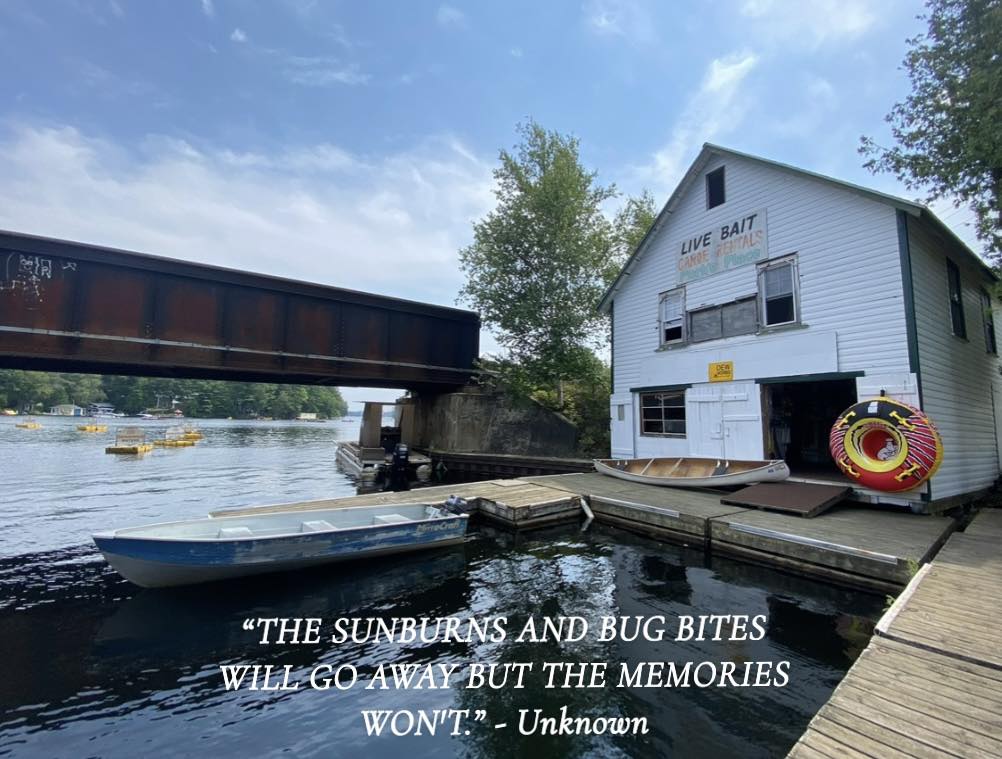 Rent a towable tube for fun on the water. Rope included. Rent a towable tube for fun on the water. Rope included.
