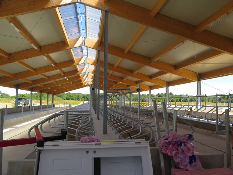 2016 Avonmore - Robot dairy barn