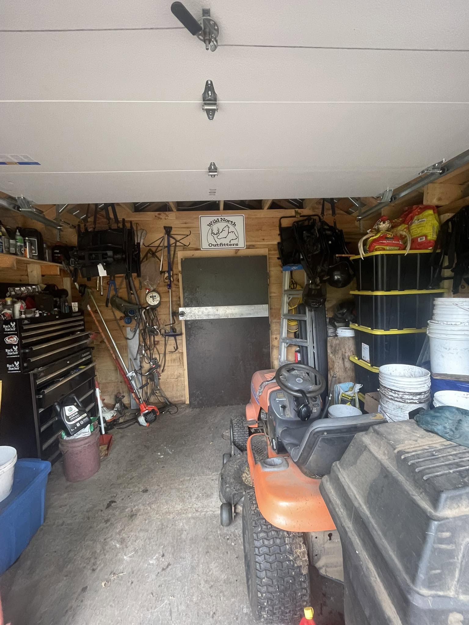 https://0901.nccdn.net/4_2/000/000/024/ec9/wild-north-outfitters-hunting-camp-cooler2-madawaska-ontario-.jpg