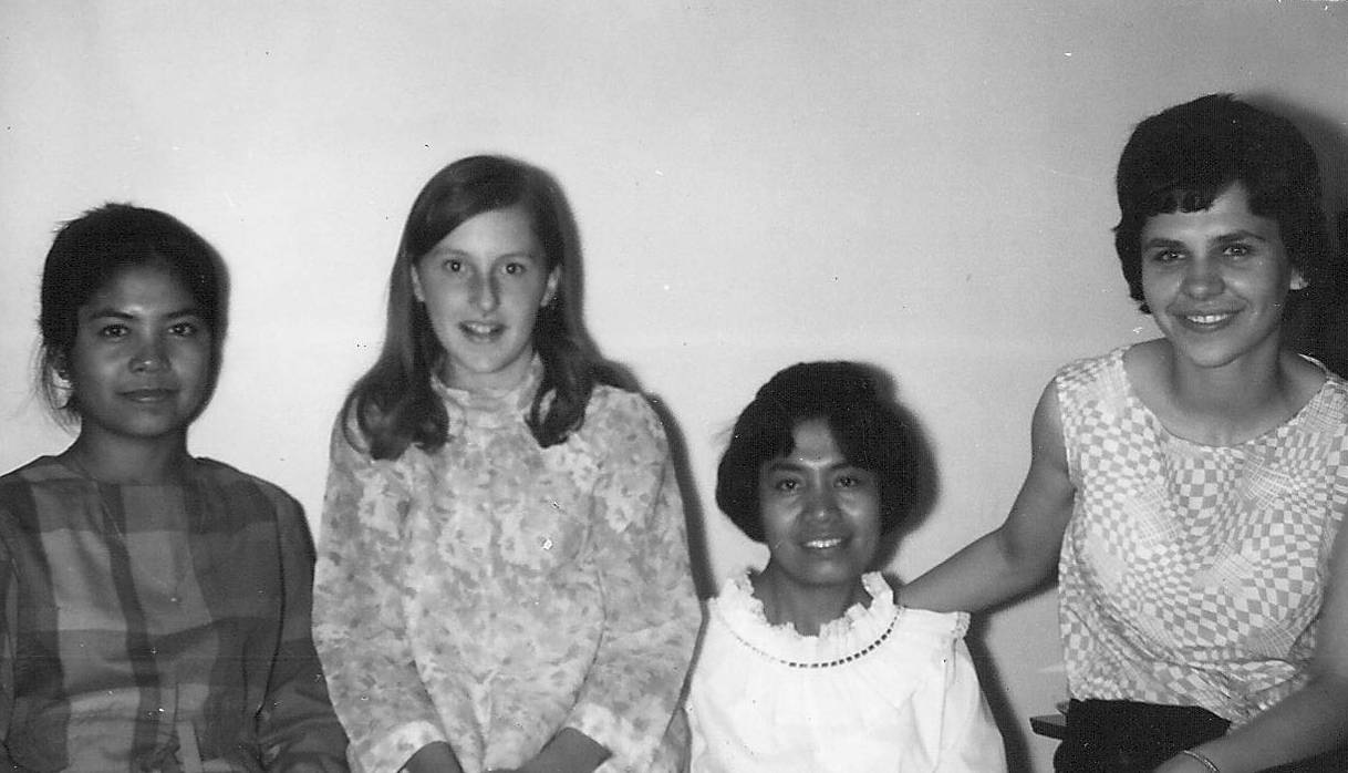 Anyone recognize these 4 students? We have very little information on the picture - simply that they are students - if you know anymore - please let us know!
2000.35.02.20 / Bell, Lorna