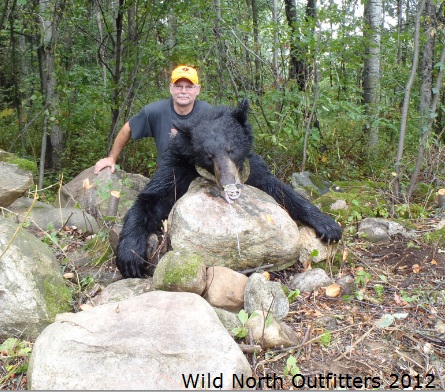 https://0901.nccdn.net/4_2/000/000/038/2d3/2012-ontario-black-bear-hunt-wild-north-outfitters-jim.jpg