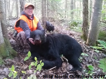 https://0901.nccdn.net/4_2/000/000/038/2d3/2017-fall-ontario-black-bear-hunt-wild-north-outfitters-jamie.jpg