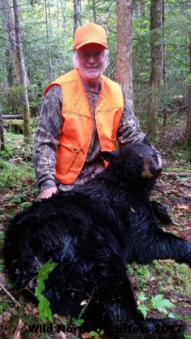 https://0901.nccdn.net/4_2/000/000/038/2d3/2017-fall-ontario-black-bear-hunt-wild-north-outfitters-randy.jpg