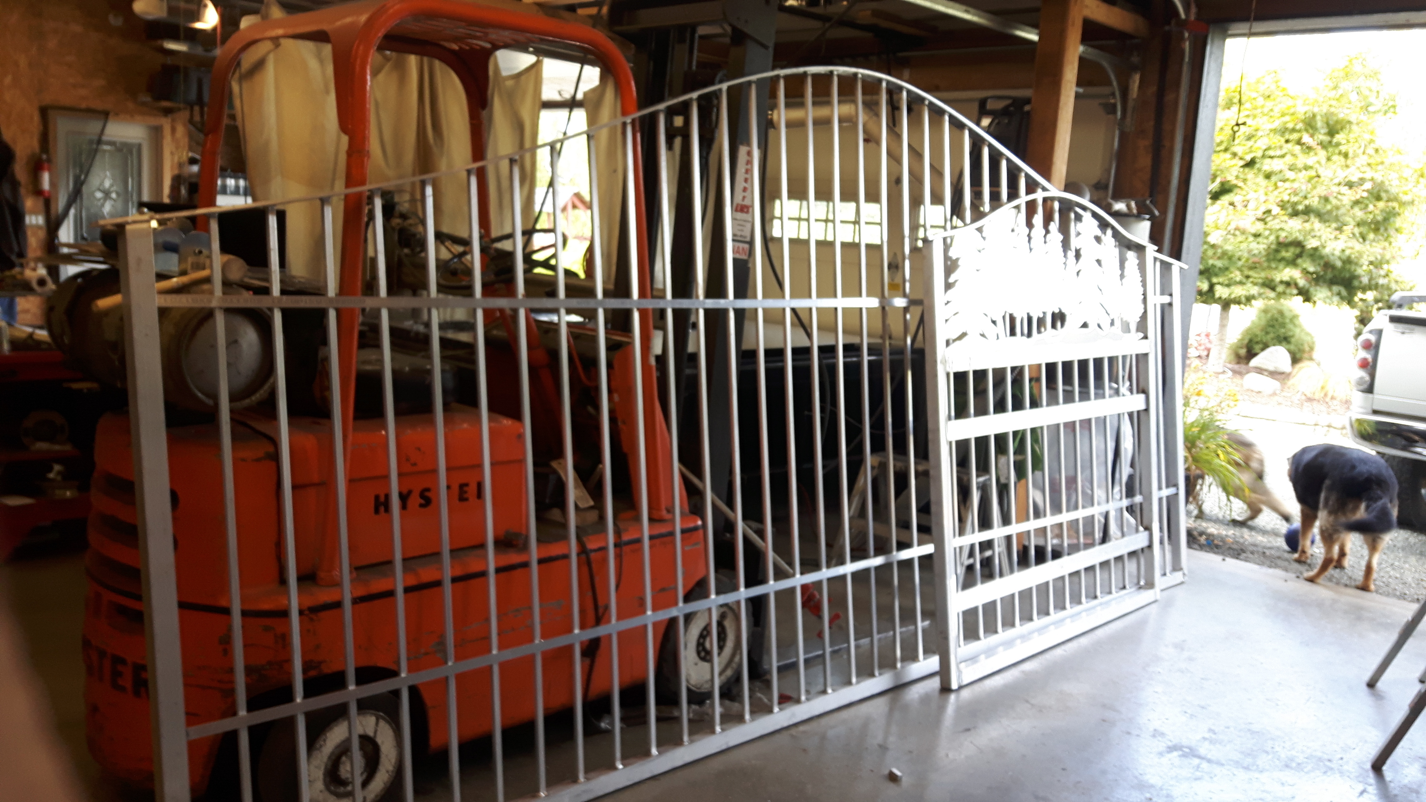 Driveway gate, Campbell river BC, Vancouver island BC, Vancouver BC, Victoria BC, British Columbia,Alberta