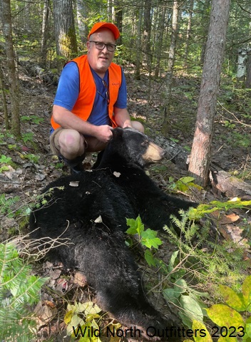https://0901.nccdn.net/4_2/000/000/038/2d3/2023-fall-ontario-black-bear-hunt-wild-north-outfitters-kevin.jpg