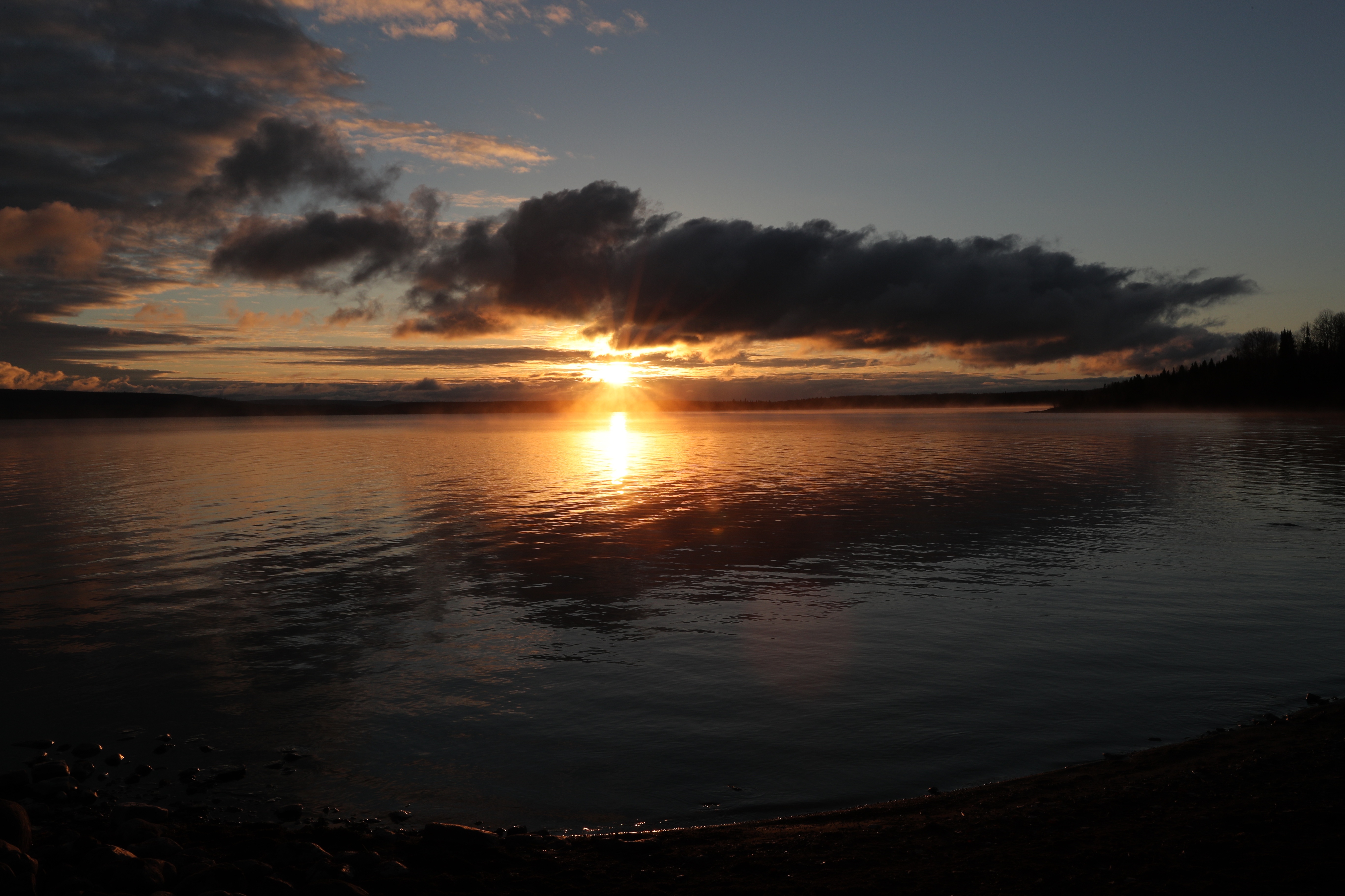 https://0901.nccdn.net/4_2/000/000/038/2d3/Black-Sturgeon-Lake-Sunrise-C-5472x3648.jpg