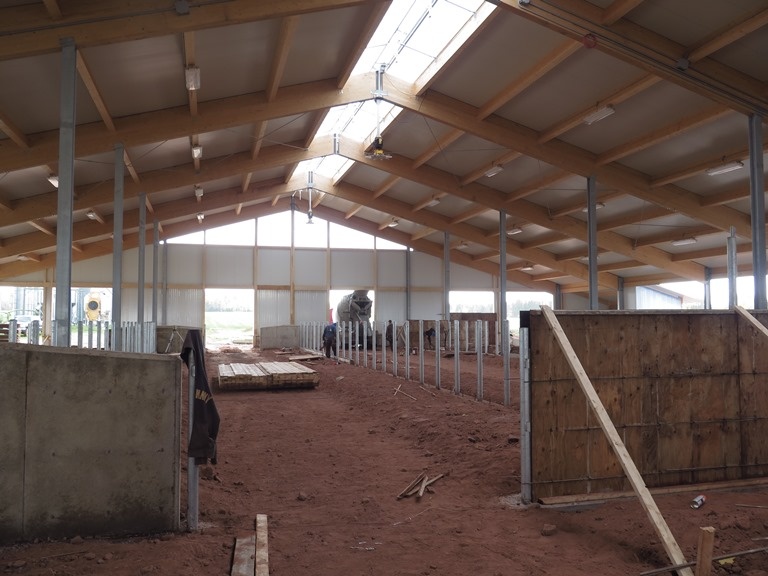 2015 PEI - Robot Dairy barn