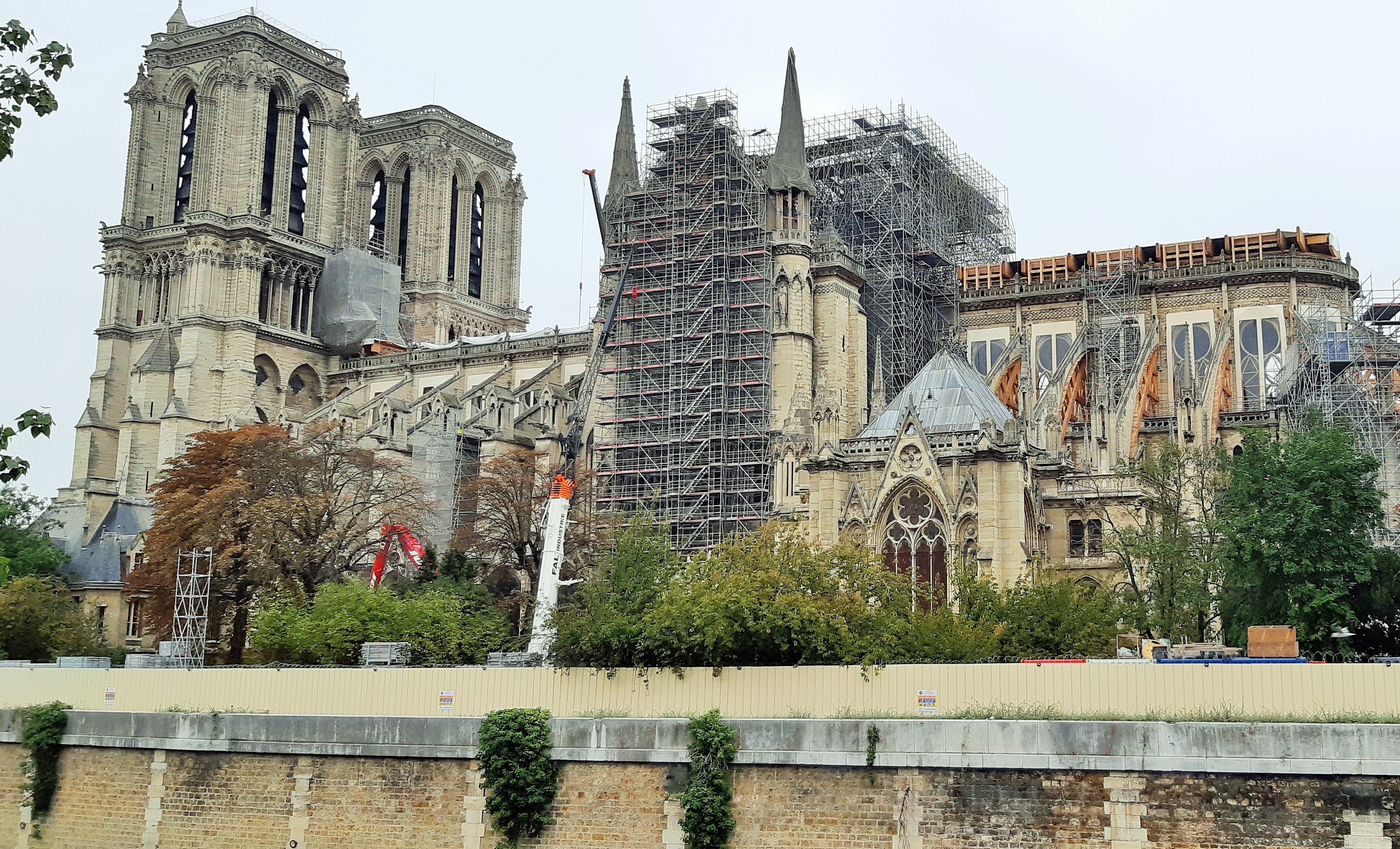 https://0901.nccdn.net/4_2/000/000/038/2d3/Notre-Dame---3-3369x2042.jpg