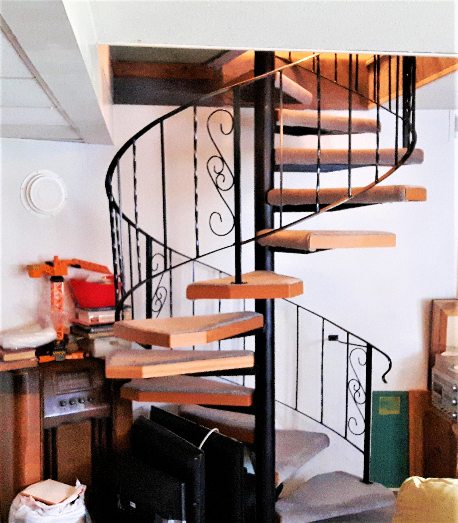 Spiral staircase, custom handrail, Wolf, Campbell river BC, Vancouver island BC, Vancouver BC, Victoria BC, British Columbia,Alberta