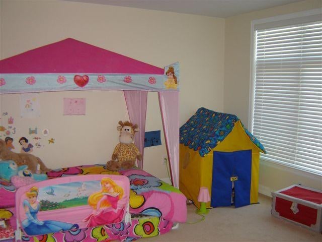 https://0901.nccdn.net/4_2/000/000/038/2d3/bdrm-2.jpg