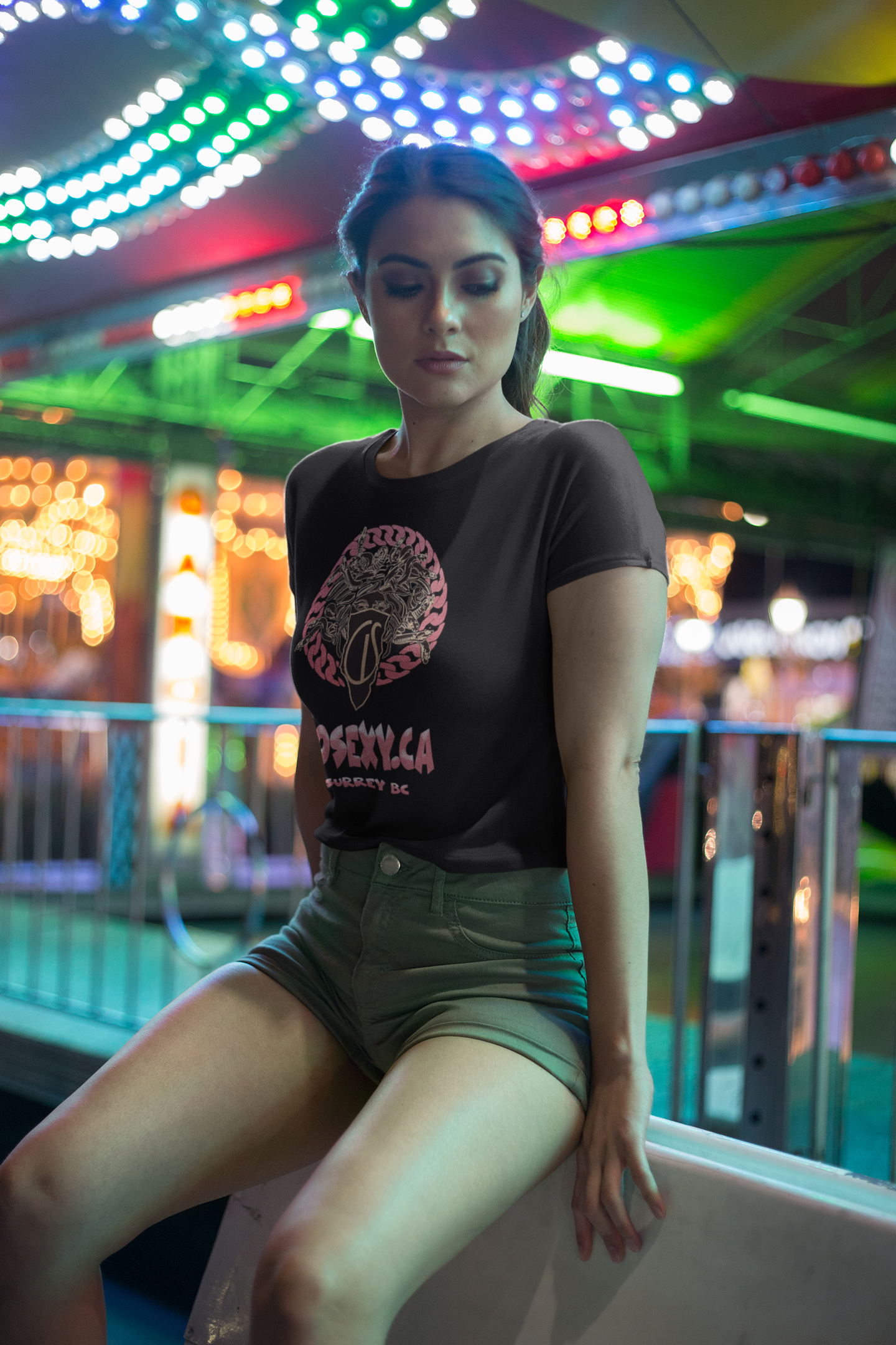 https://0901.nccdn.net/4_2/000/000/038/2d3/beautiful-girl-wearing-a-tshirt-at-an-amusement-park-gosexyca.png