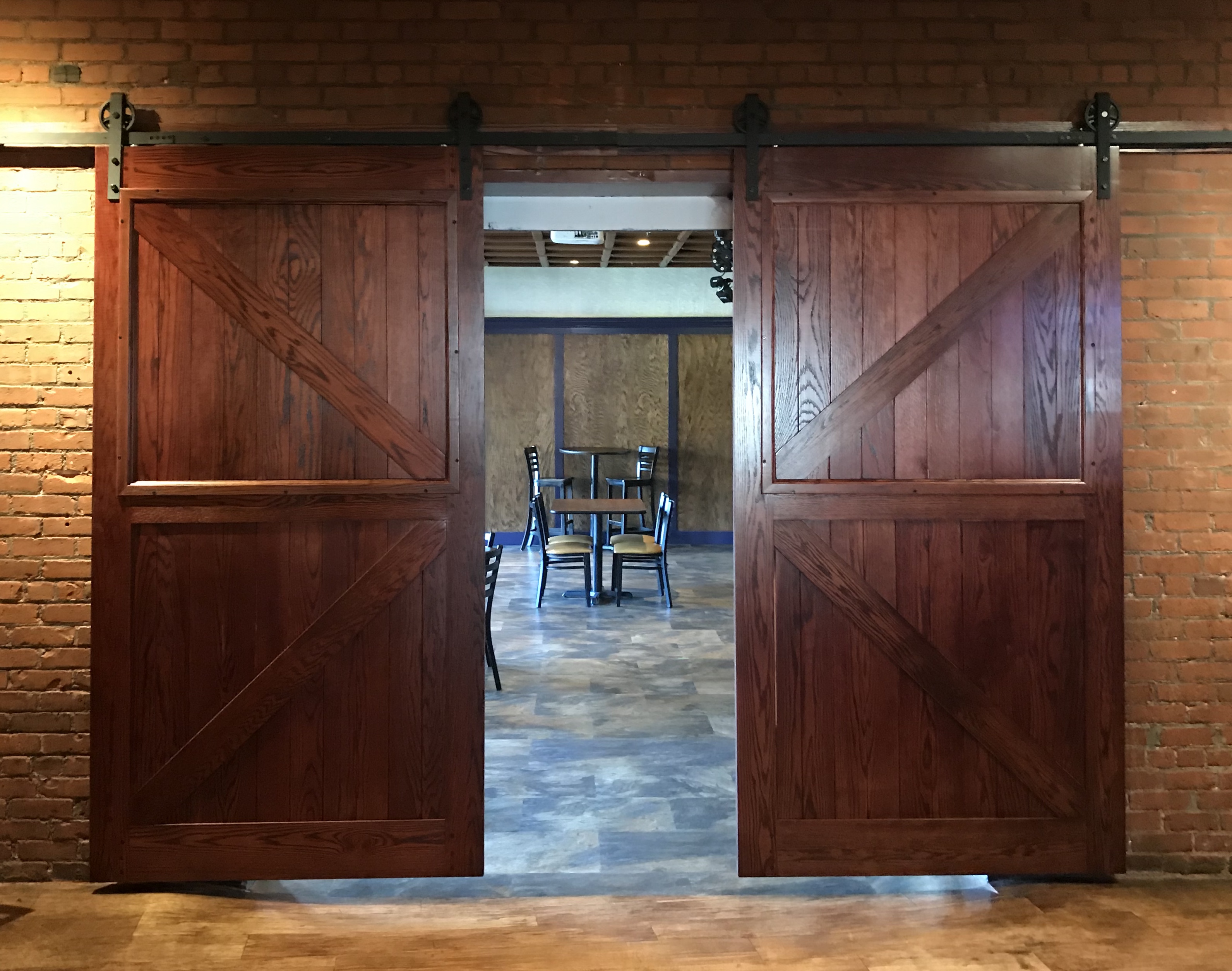 https://0901.nccdn.net/4_2/000/000/038/2d3/compass-barn-doors--3-.jpg